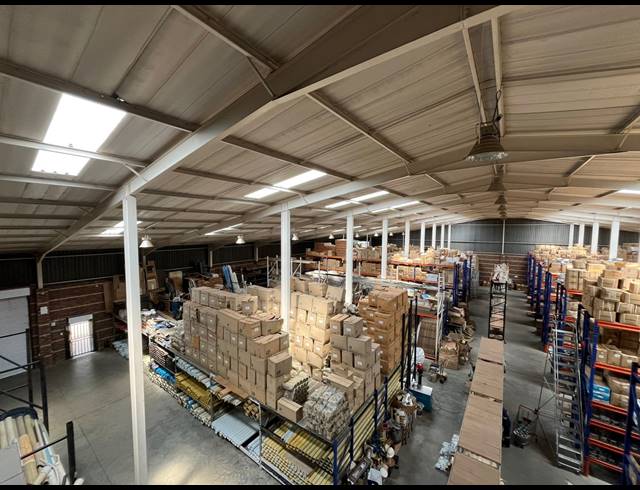 3,000M² SHOWROOM TO LET IN DALPARK